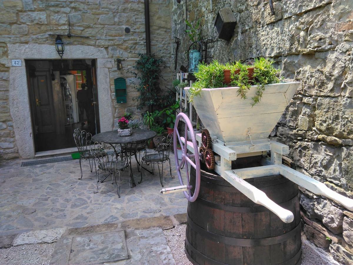 Al Merlo Olivo, Rural Istrian House Буйе Экстерьер фото